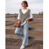 Zeagoo Sweater Vest Women Sleeveless V Neck Oversized Pullover Knitted Tops 2026 Fall Outfits(Houndstooth Black and Cream)