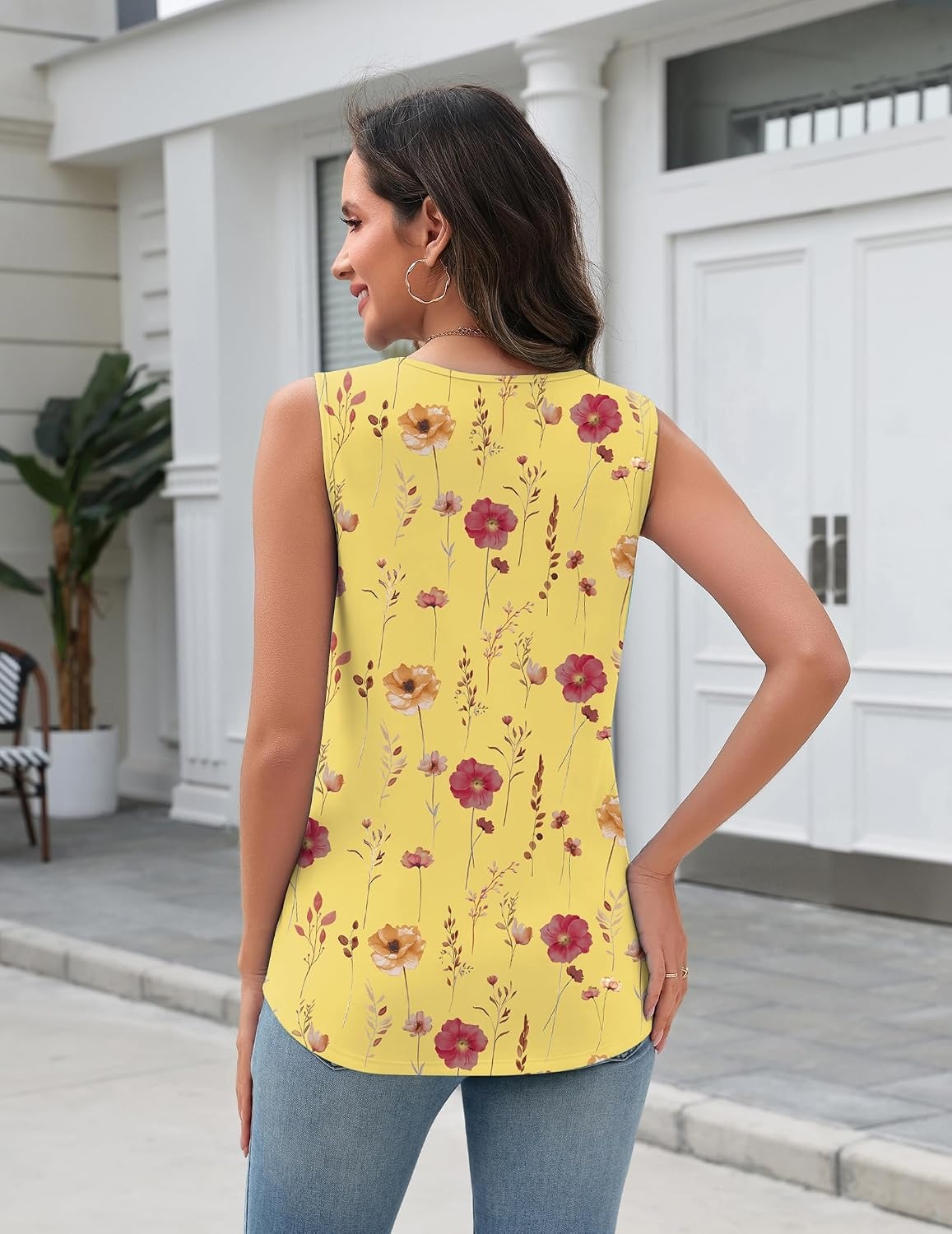 image:imageZeagoo Tank Top for Women V Neck Loose Fit Sleeveless Summer Tops Shirts01 Yellow Flowers
