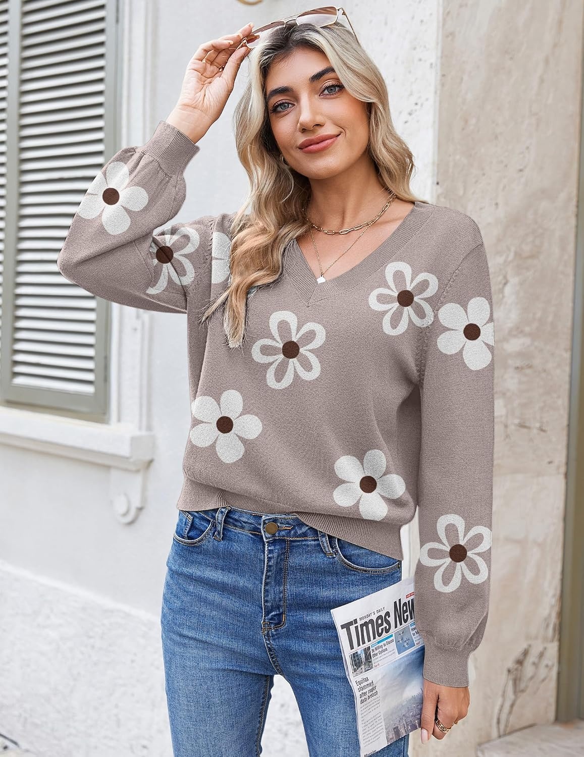 image:imageZeagoo Women VNeck Cropped Sweater Fall Long Sleeve Knit Pullover TopsFlower White