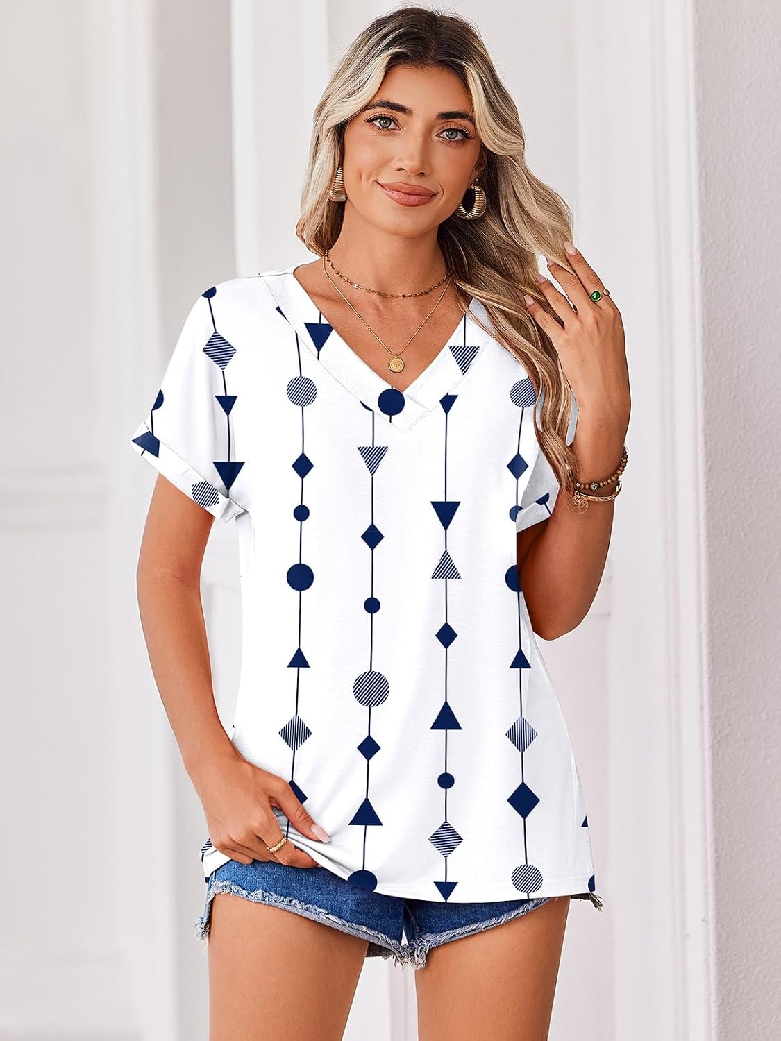 image:imageZeagoo Womens Summer Tops Rolled Short Sleeve Shirts Dressy Casual BlousesFigurejh599