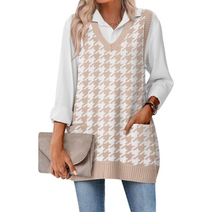 Zeagoo Women’s Sweater Vest 2026 Oversized Sleeveless V Neck Pullovers with Pocket Knitted Fall Outfits(Khaki Houndstooth)