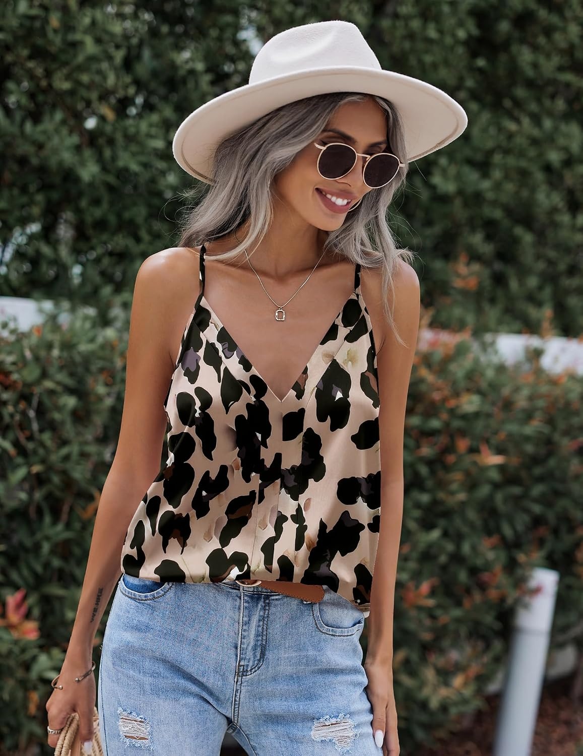 image:imageZeagoo Womens Silk Satin Tank Tops V Neck Sleeveless Blouse Camisole TopAn256