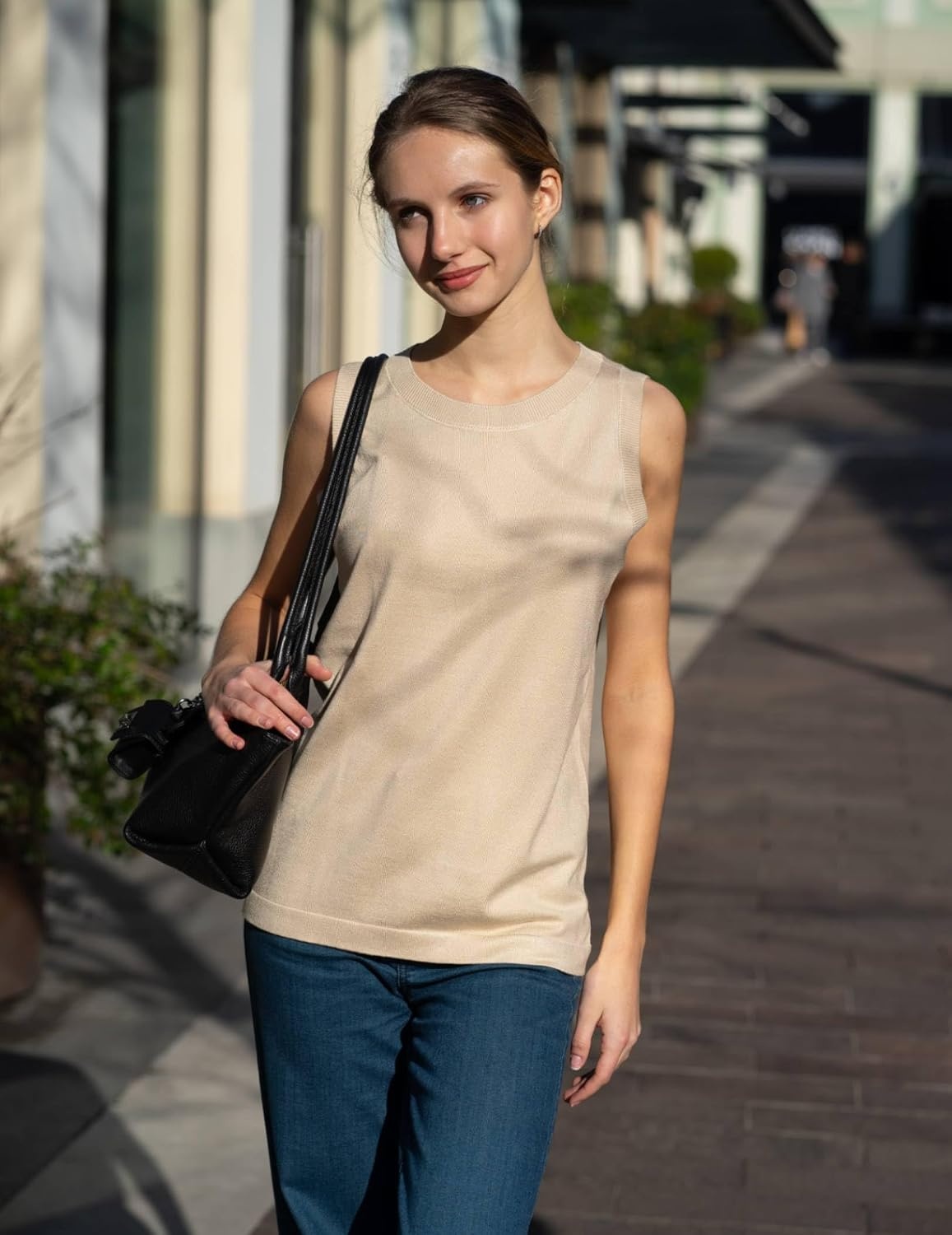 image:imageZeagoo Tank Top for Women 2026 Loose Fit Casual Knit Fall SweatersBeige