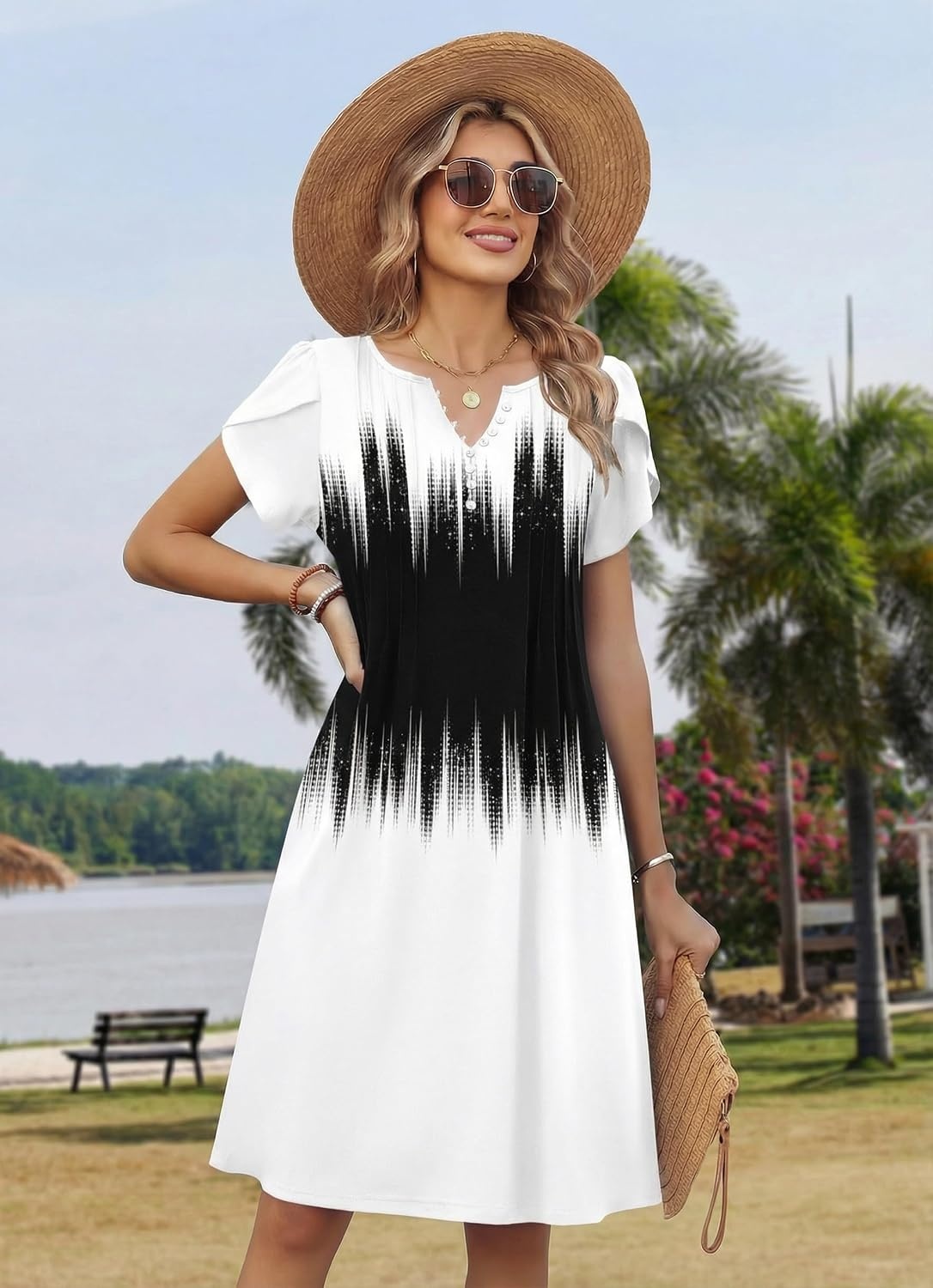 image:imageZeagoo Womens Casual Dresses with Pockets Summer Floral VNeck ALine Tshirt Dress Short Sleeve Mini Dress Beach SundressGradient Black White