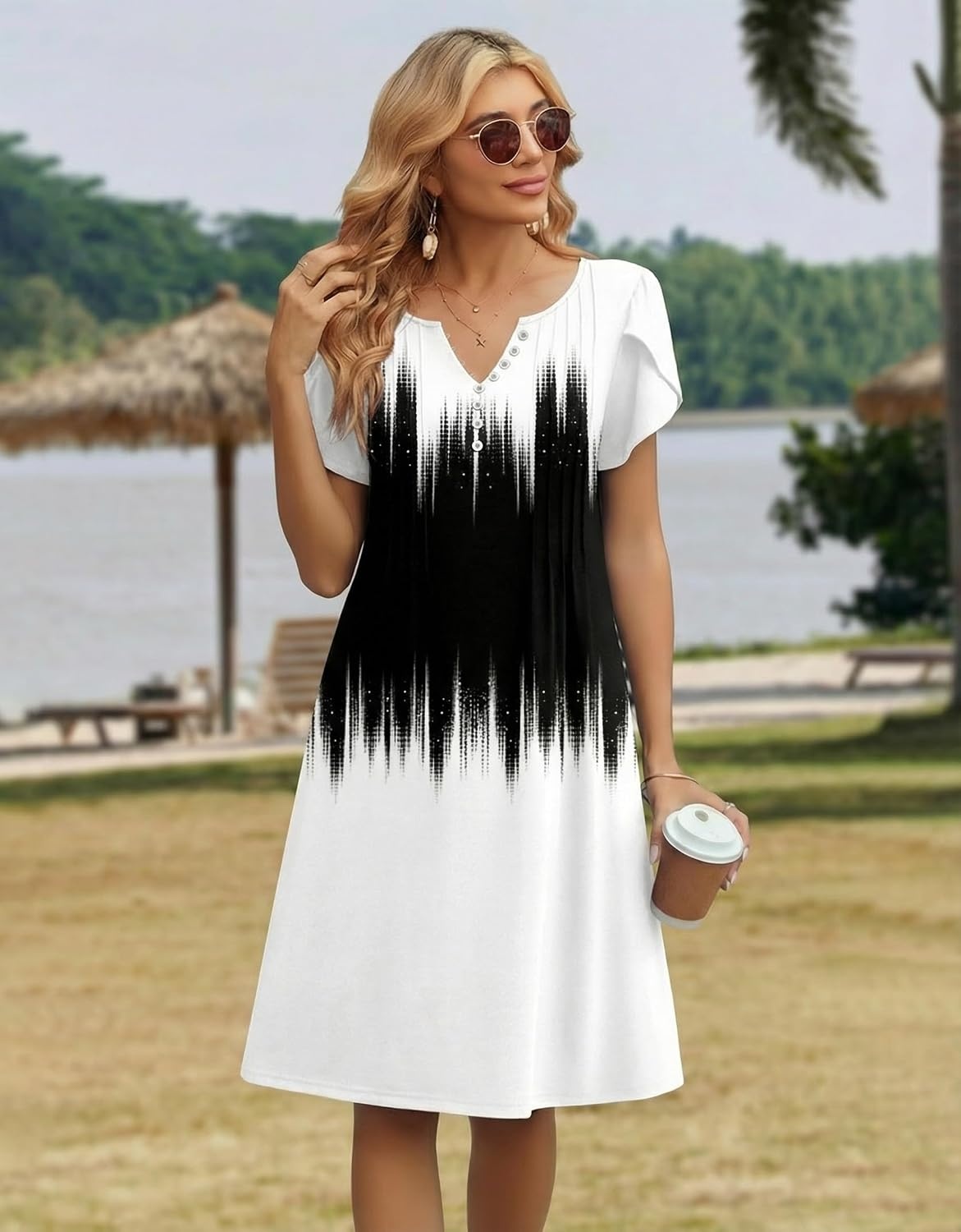 image:imageZeagoo Womens Casual Dresses with Pockets Summer Floral VNeck ALine Tshirt Dress Short Sleeve Mini Dress Beach SundressGradient Black White