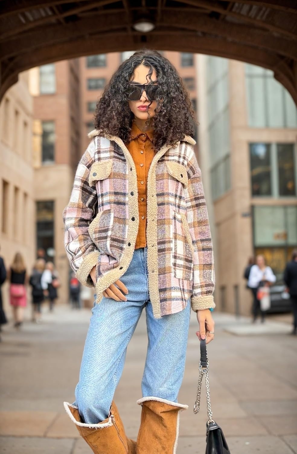 image:imageZeagoo Womens Flannel Jacket Fleece Lined Shacket Fall Outfits Plaid SherpaGrey Pink