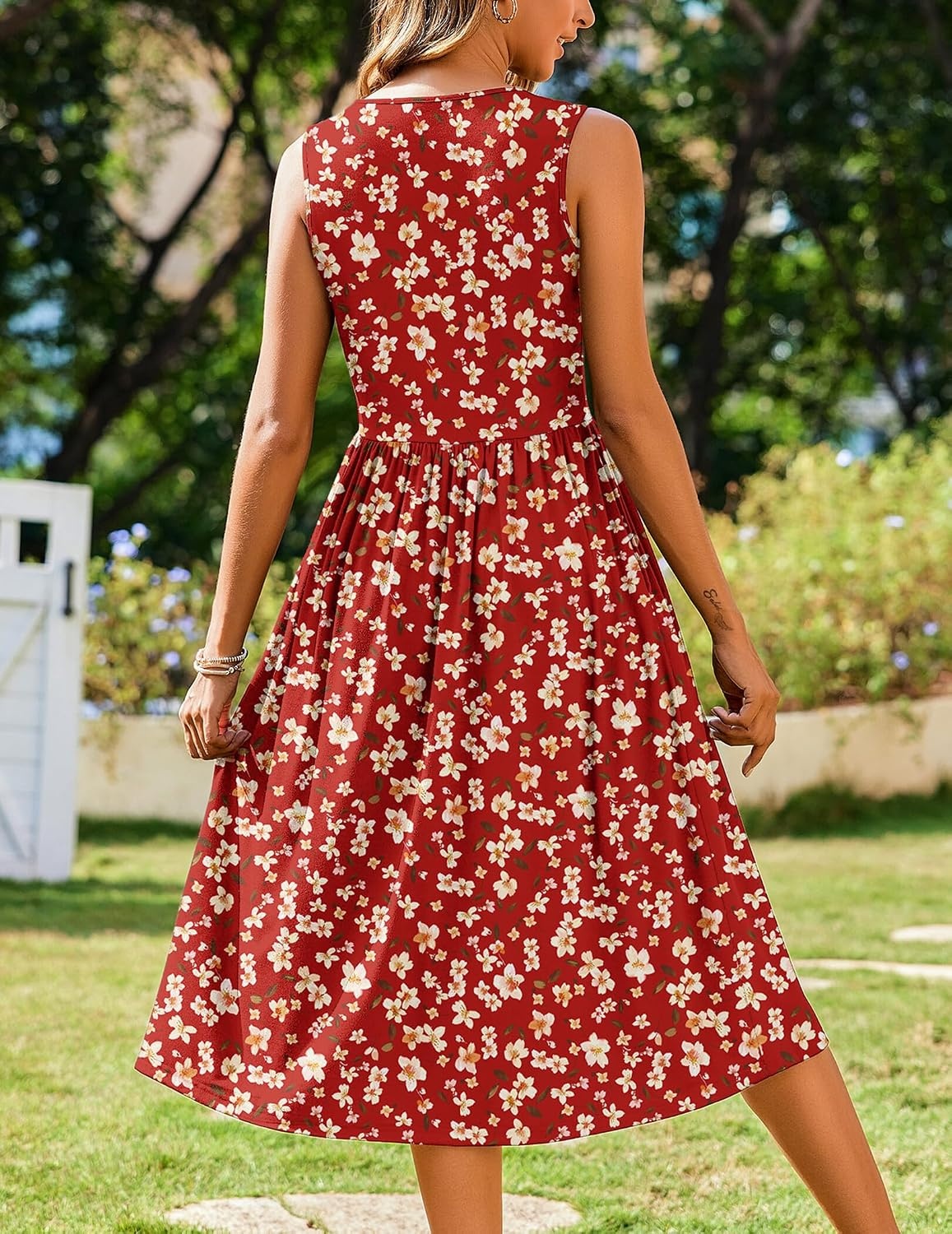 image:imageZeagoo Womens Summer Tank Midi Dress with Pockets Floral Sleeveless ALine Casual Loose TShirt Dresses Beach Sundress 202601red Floral