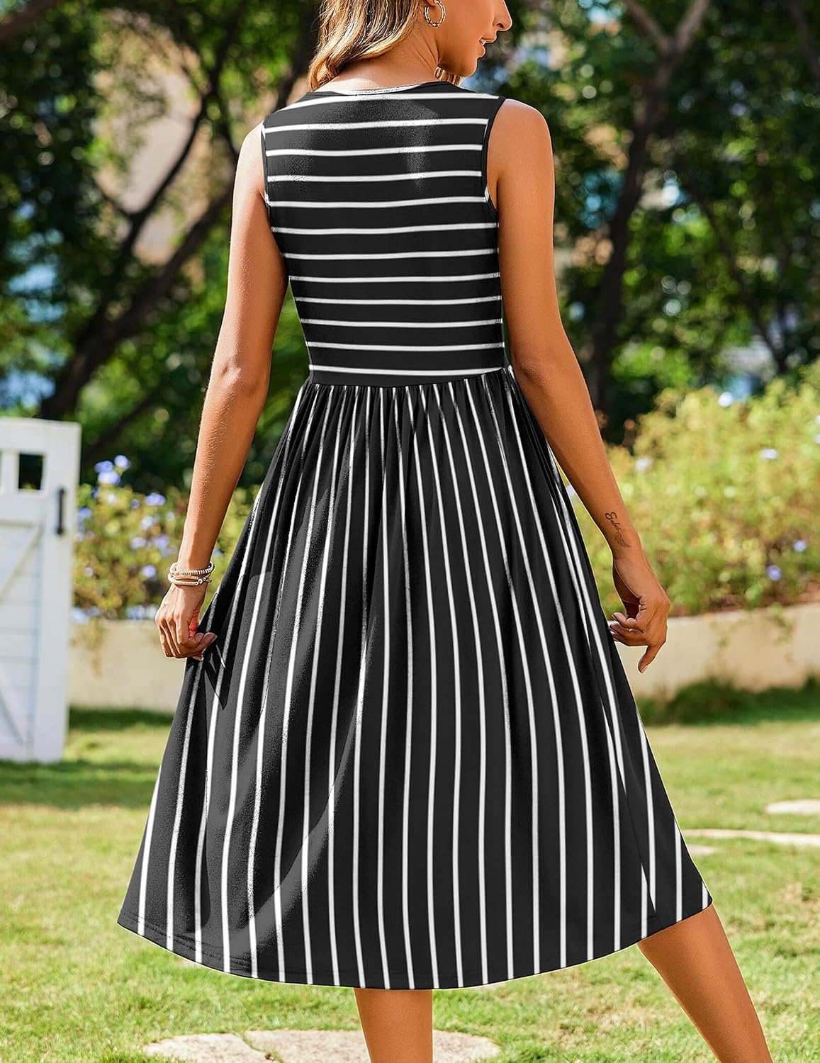 image:imageZeagoo Womens Summer Tank Midi Dress with Pockets Floral Sleeveless ALine Casual Loose TShirt Dresses Beach Sundress 2026Blackwhite Stripe