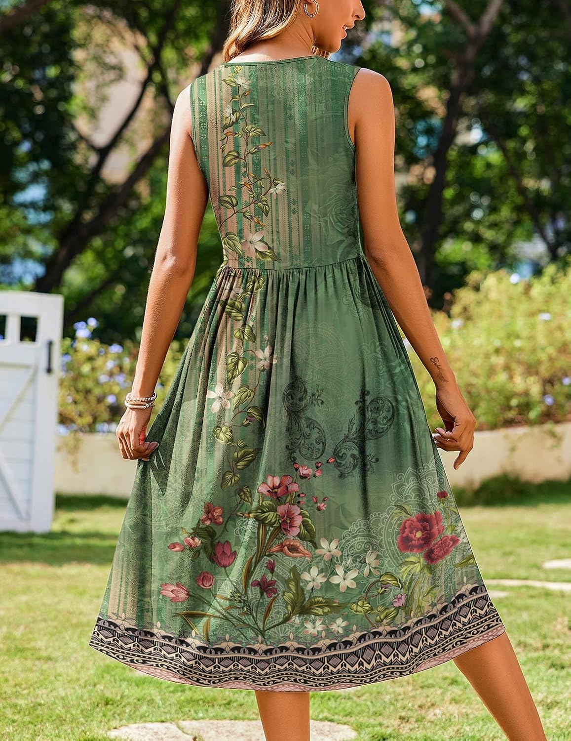 image:imageZeagoo Womens Summer Tank Midi Dress with Pockets Floral Sleeveless ALine Casual Loose TShirt Dresses Beach Sundress 2026Green Printed