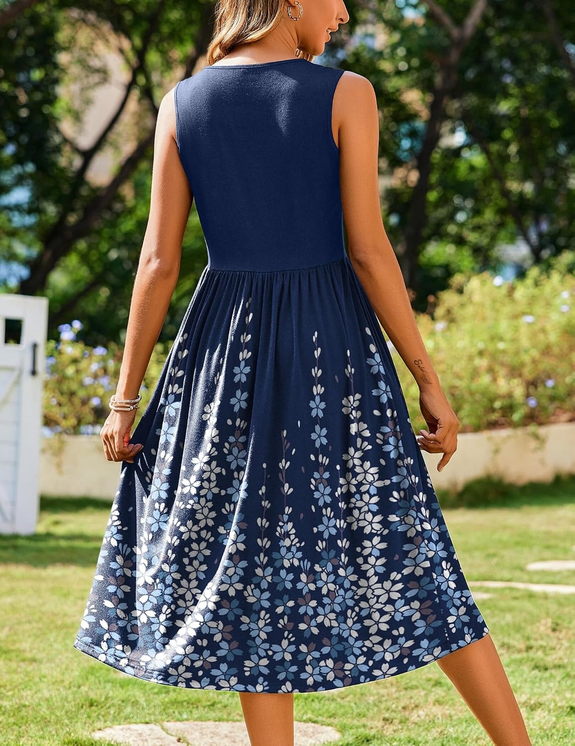 image:imageZeagoo Womens Summer Tank Midi Dress with Pockets Floral Sleeveless ALine Casual Loose TShirt Dresses Beach Sundress 2026Navy Blue Floral