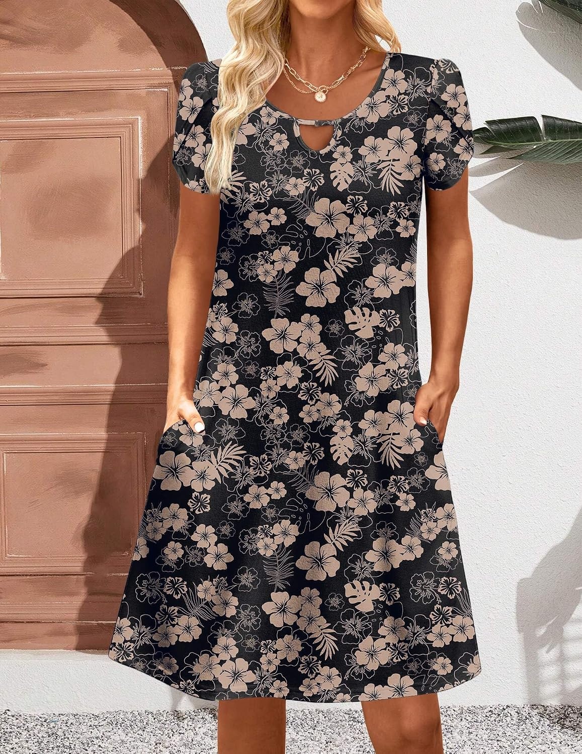 image:imageZeagoo Womens Casual ALine Dresses with Pockets Summer Floral Tshirt Dress Short Sleeve Mini Dress Flowy SundressesBlack Leaf Print