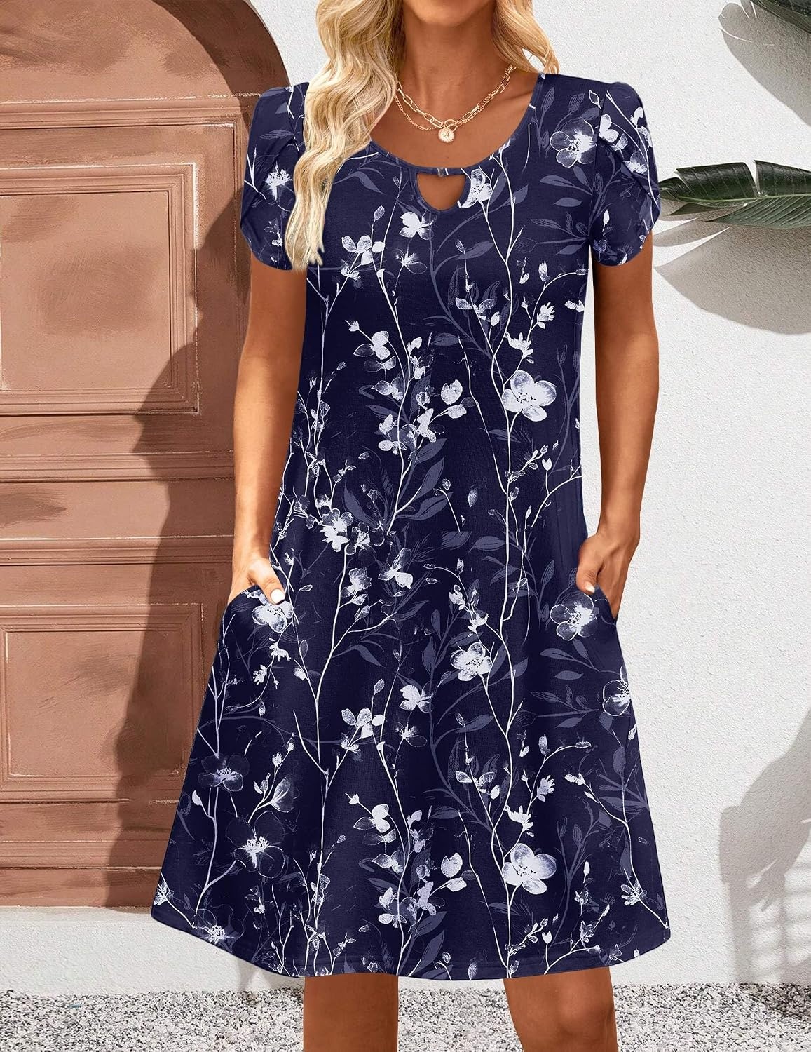 image:imageZeagoo Womens Casual ALine Dresses with Pockets Summer Floral Tshirt Dress Short Sleeve Mini Dress Flowy SundressesBlue Floral Printed2