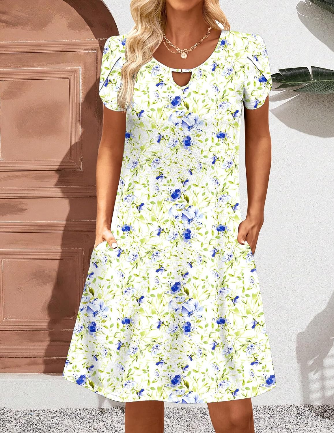 image:imageZeagoo Womens Casual ALine Dresses with Pockets Summer Floral Tshirt Dress Short Sleeve Mini Dress Flowy SundressesFloral Printed0012