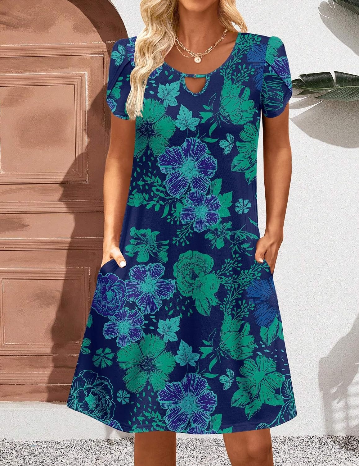 image:imageZeagoo Womens Casual ALine Dresses with Pockets Summer Floral Tshirt Dress Short Sleeve Mini Dress Flowy SundressesFloral Printed6