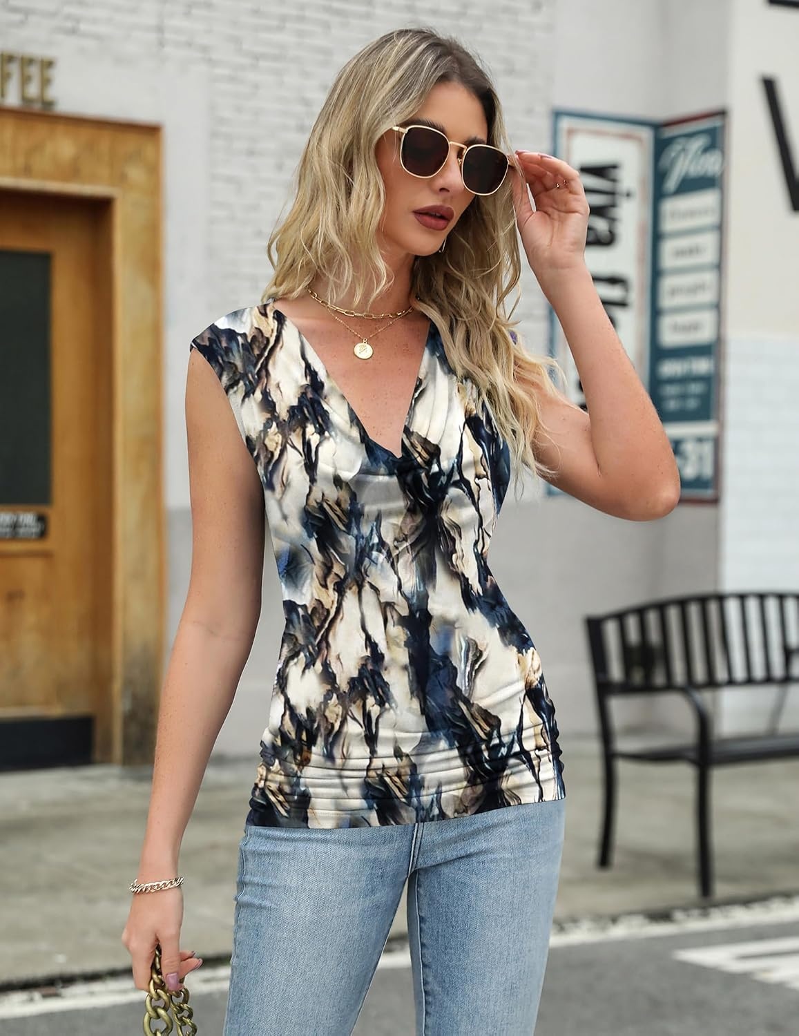 image:imageZeagoo Tank Top for Women Trendy Going Out Tops Sleeveless Shirts Ruched Business Casual Basic Tunic TopsFloral Zr220
