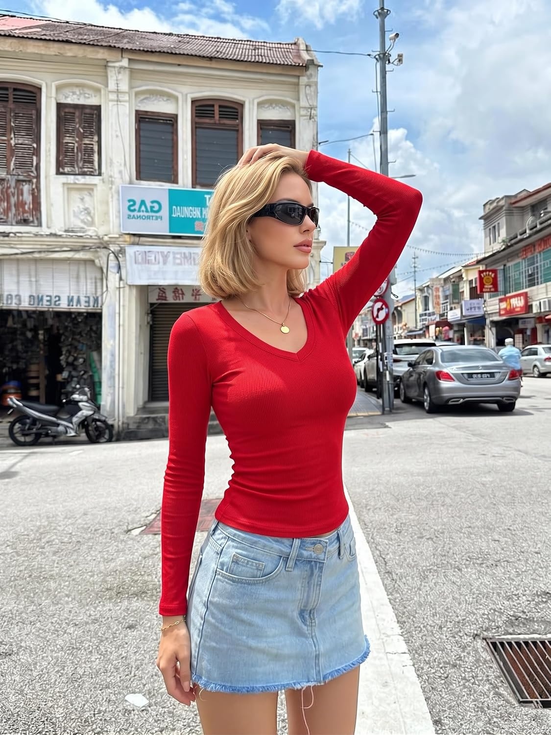 image:imageZeagoo Long Sleeve Shirts for Women V Neck Tops Ribbed Slim Fit Basic TeeRed