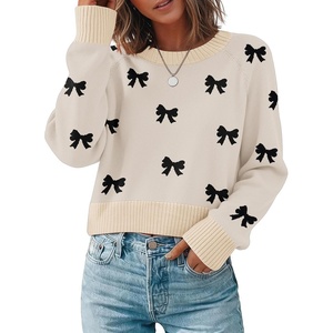 Zeagoo Sweaters for Women Cropped Crewneck Basic 2026 Trendy Fall Tops(Black Bow)