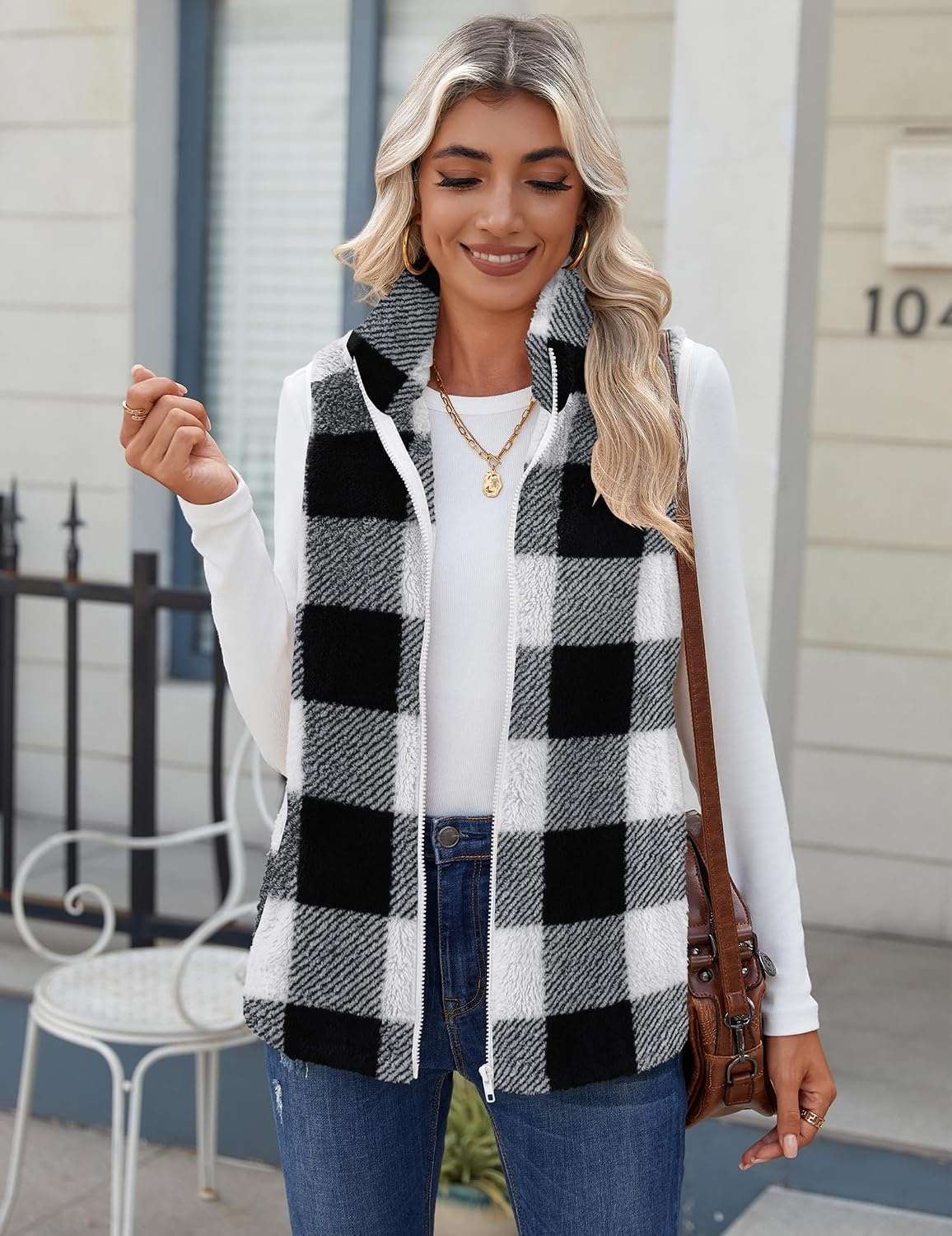 image:imageZeagoo Vest For Women Sleeveless Sherpa Fleece Jackets Zip Up Fall CoatsBlack White Plaid