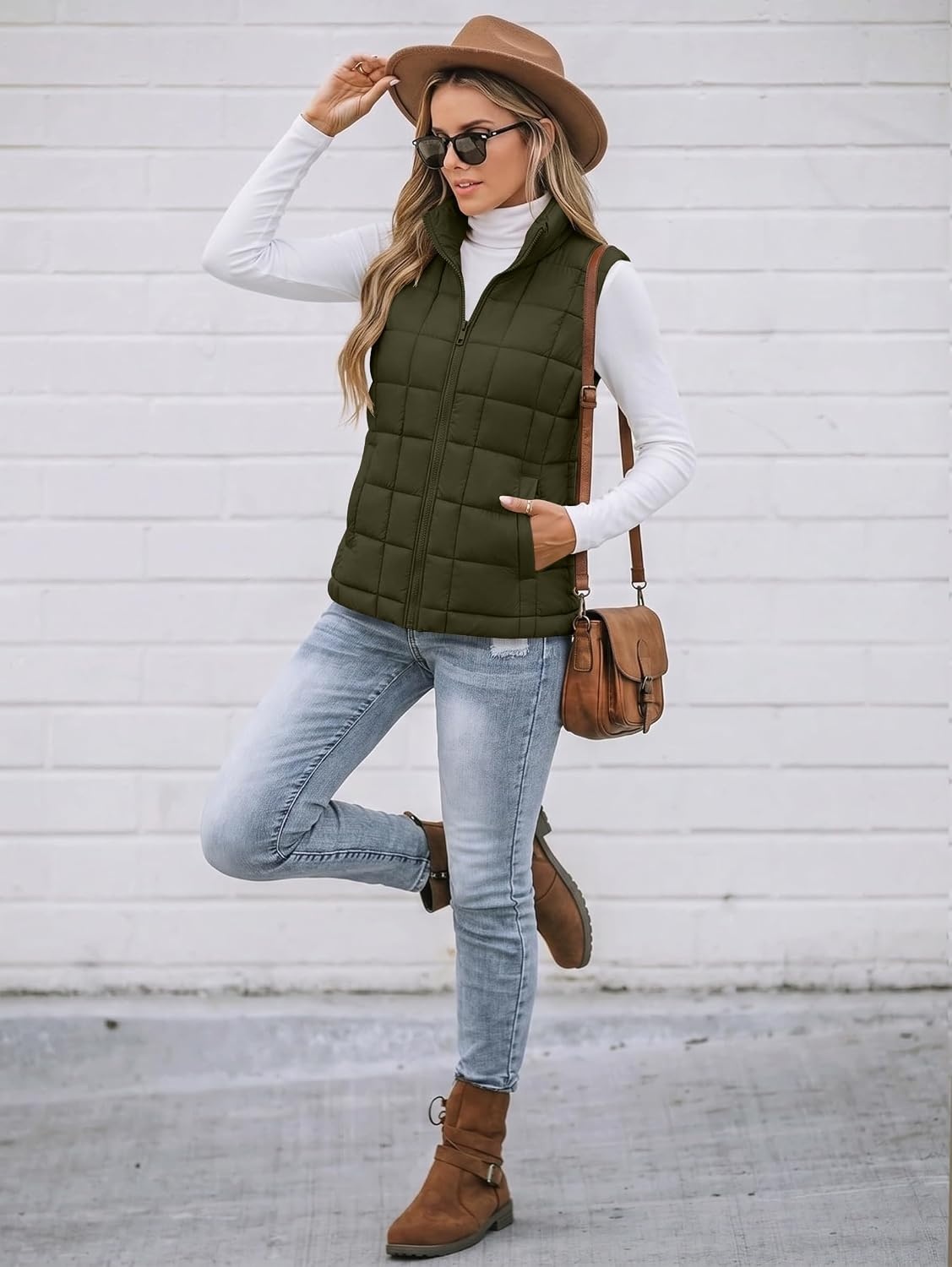 image:imageZeagoo Womens Lightweight Quilted Puffer Vest Stand Collar Zip Up OuterwearArmy Green