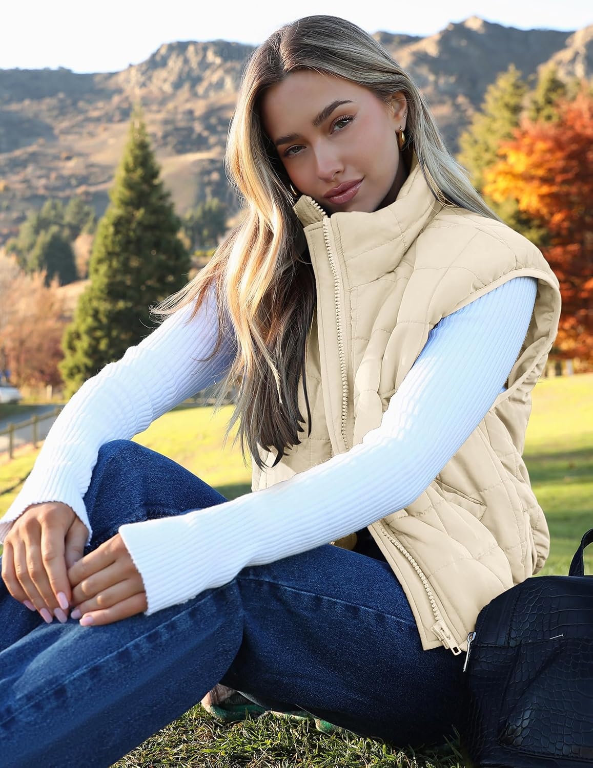 image:imageZeagoo Womens Puffer Vest Ladies Sleeveless Zip Up OuterwearLight Khaki