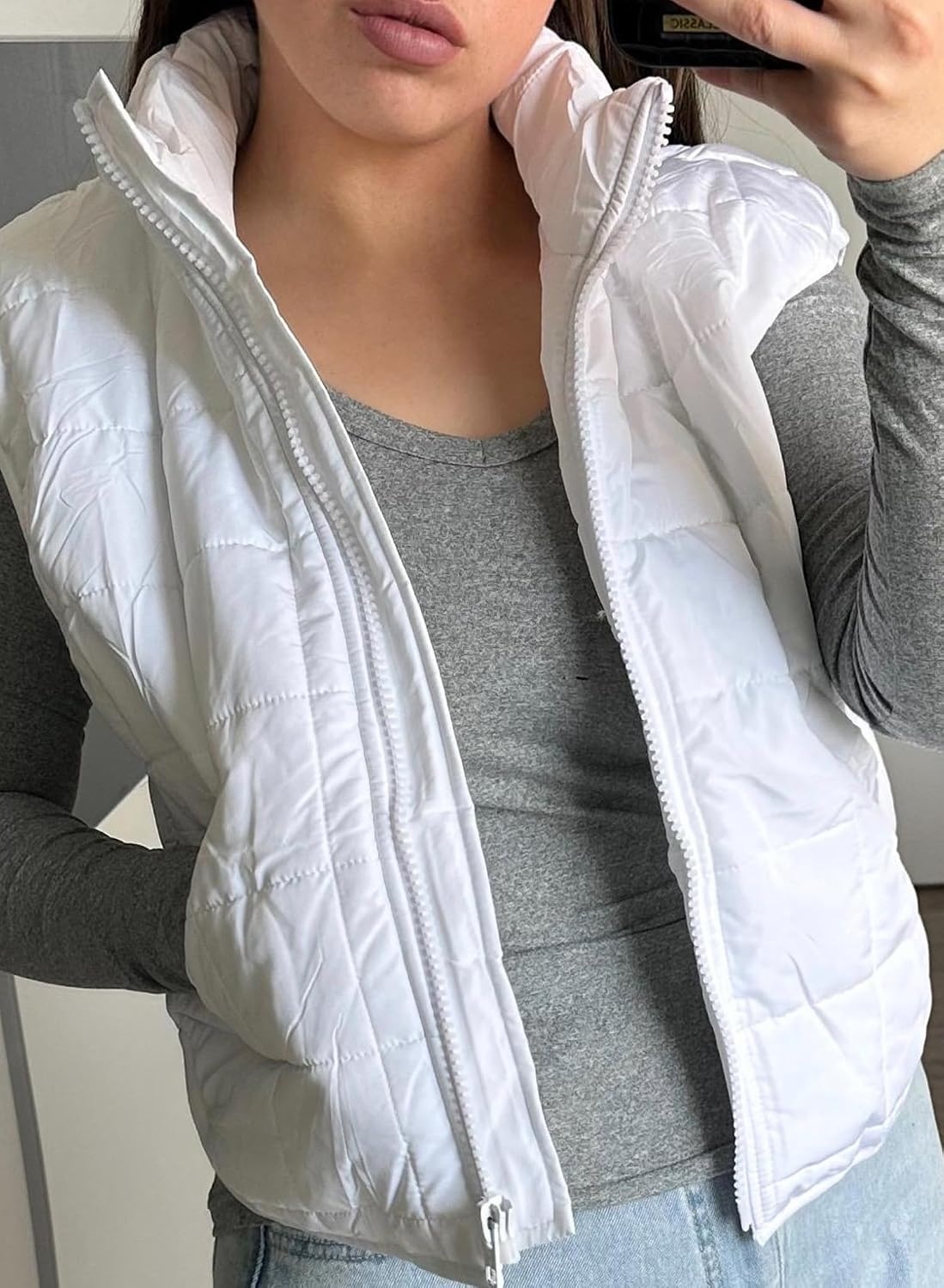 image:imageZeagoo Womens Puffer Vest Ladies Sleeveless Zip Up OuterwearWhite