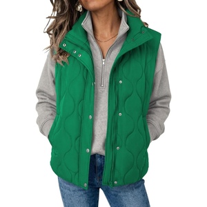 Zeagoo Women Oversized Puffer Vest Stand Collar Zip Up Sleeveless Outerwear(Bright Green)