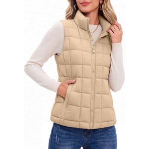 Zeagoo Womens Lightweight Quilted Puffer Vest Stand Collar Zip Up Outerwear(Khaki)